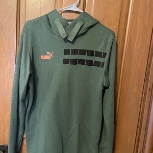 PUMA Men’s size Small Sweatshirt